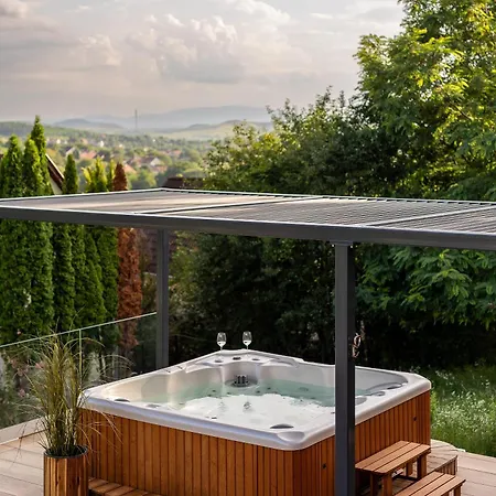 Woodland Luxury Belapatfalva